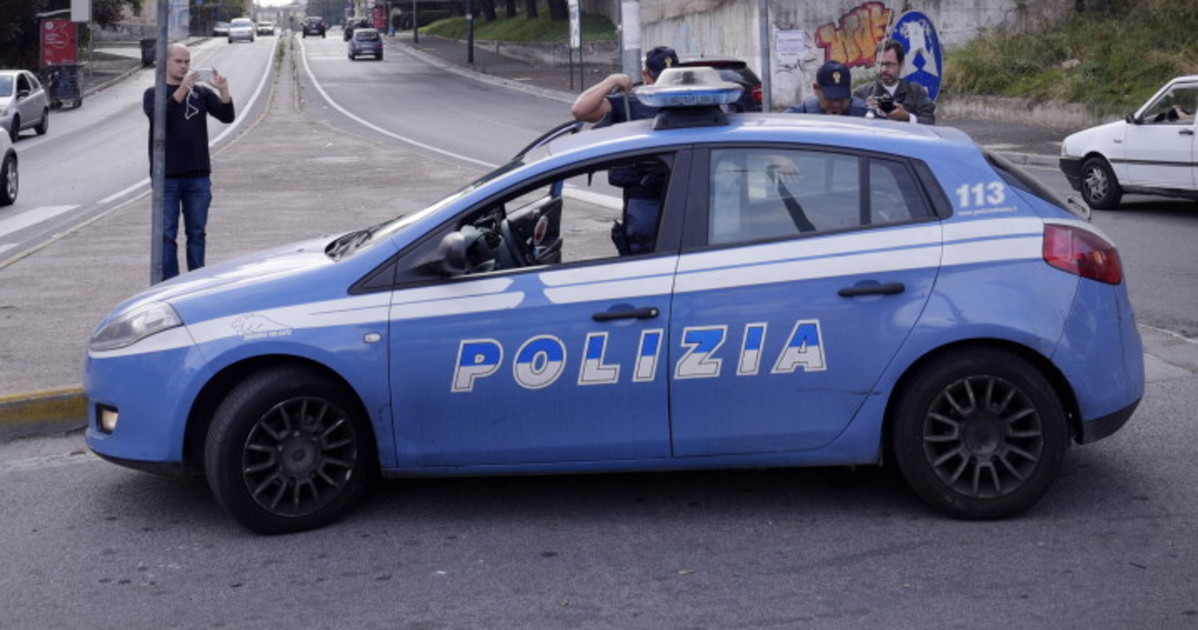 fermano che ci fai col bastone la domanda scatena l orrore 17enne massacrato dal branco di minori stranieri da Liberoquotidiano.it fermano che ci fai col bastone la domanda scatena l orrore 17enne massacrato dal branco di minori stranieri