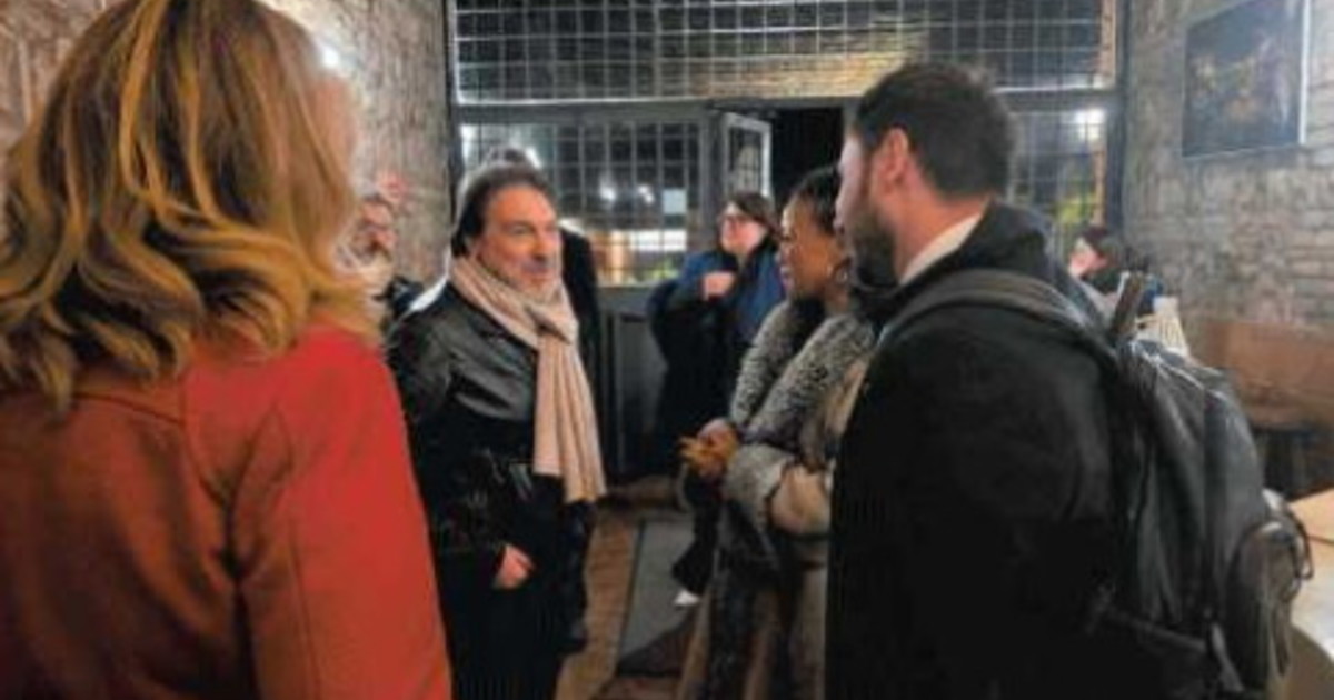 sigfrido ranucci fuori controllo si sveglia e ci insulta bene ora tiri fuori la chat da Liberoquotidiano.it sigfrido ranucci fuori controllo si sveglia e ci insulta bene ora tiri fuori la chat