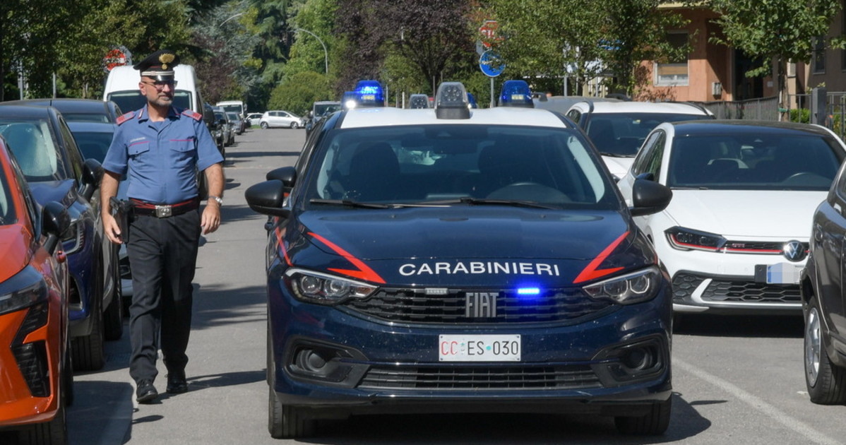 pinerolo colpisce una 12enne alla testa con una spranga senza motivo chi finisce in manette da Liberoquotidiano.it pinerolo colpisce una 12enne alla testa con una spranga senza motivo chi finisce in manette