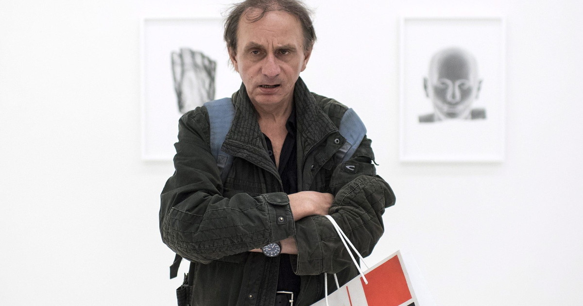 il poeta houellebecq contempla la sconfitta da Liberoquotidiano.it il poeta houellebecq contempla la sconfitta