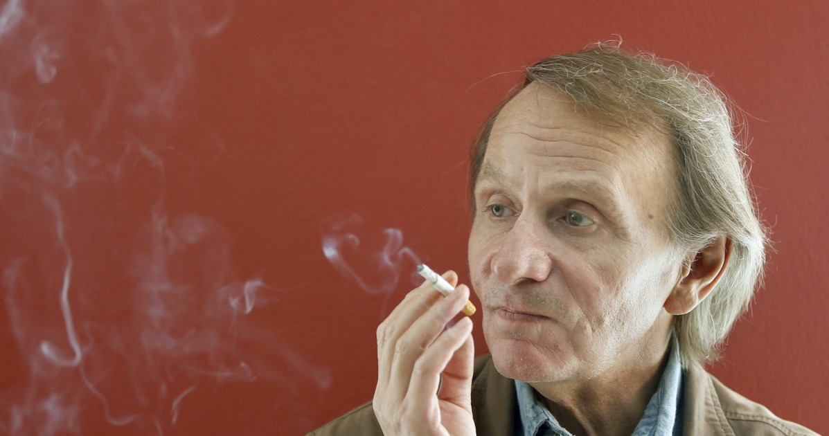 michel houellebecq smonta la sinistra fascismo in italia non mi sembra da Liberoquotidiano.it michel houellebecq smonta la sinistra fascismo in italia non mi sembra