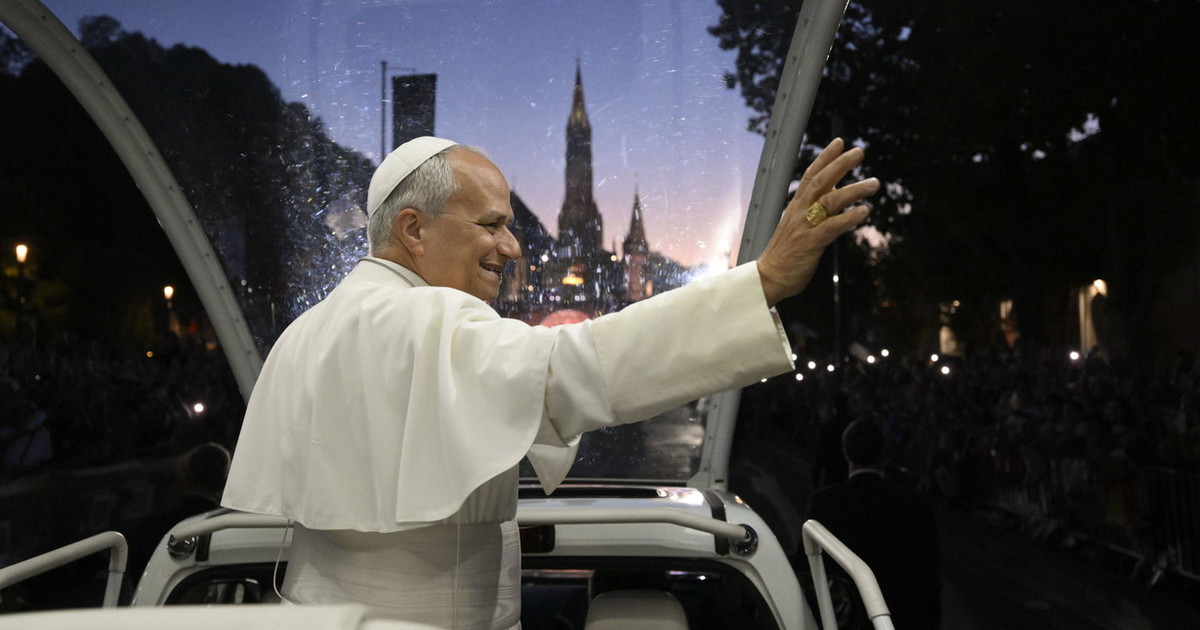 si 232 estinta la laicit224 non la fede parigi si riscopre cristiana con il papa da Liberoquotidiano.it si 232 estinta la laicit224 non la fede parigi si riscopre cristiana con il papa