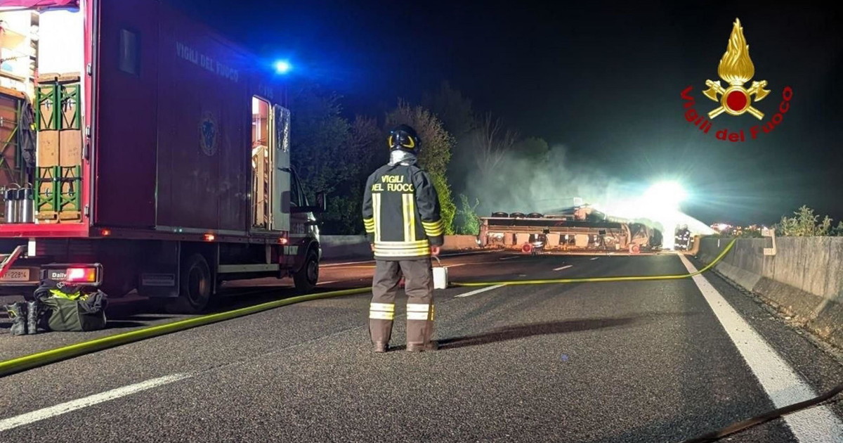auto impazzita travolge e ammazza un operaio sulla a14 la scoperta chi c era alla guida da Liberoquotidiano.it auto impazzita travolge e ammazza un operaio sulla a14 la scoperta chi c era alla guida