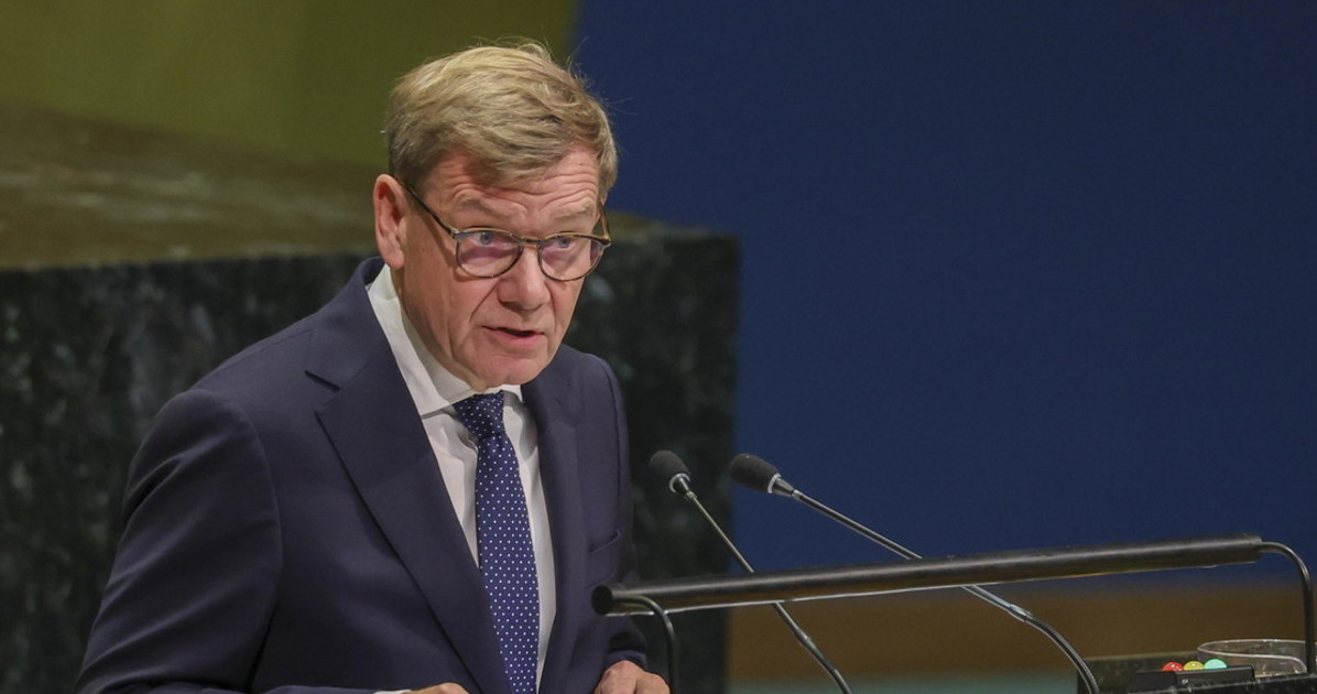 wadephul il ministro tedesco vede lavrov e il russo lo umilia ha tirato fuori dei fogli da Liberoquotidiano.it wadephul il ministro tedesco vede lavrov e il russo lo umilia ha tirato fuori dei fogli