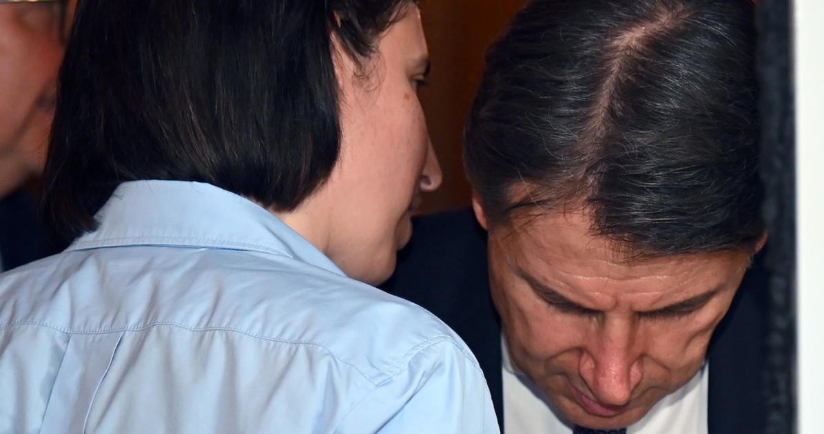 elly schlein l asse con i centristi contro conte da Liberoquotidiano.it elly schlein l asse con i centristi contro conte
