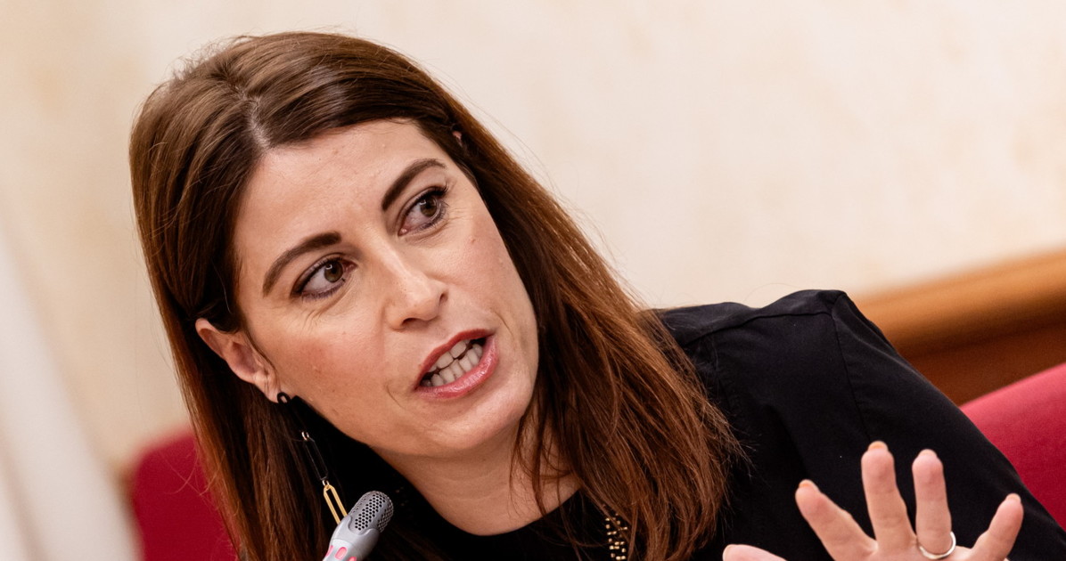meloni registra la sua voce il delirio di elisabetta piccolotti uno scudo personale da Liberoquotidiano.it meloni registra la sua voce il delirio di elisabetta piccolotti uno scudo personale