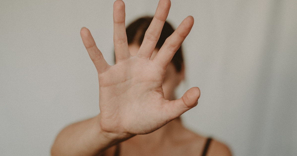rimini senegalese spinge a terra una donna e prova a violentarla non urlare faccio presto da Liberoquotidiano.it rimini senegalese spinge a terra una donna e prova a violentarla non urlare faccio presto