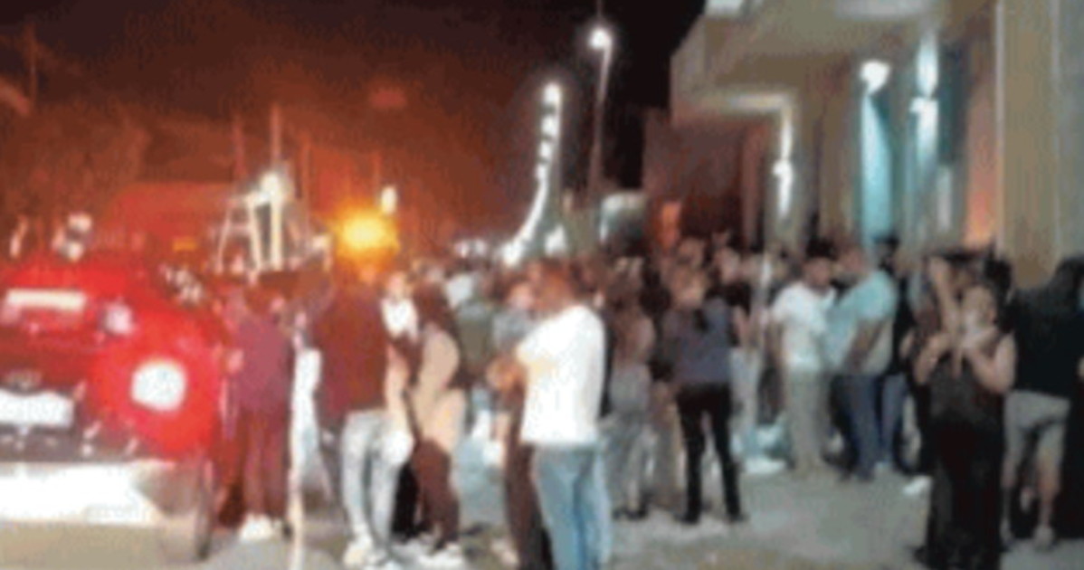 marsala gente in strada a caccia degli svaligiatori di case da Liberoquotidiano.it marsala gente in strada a caccia degli svaligiatori di case