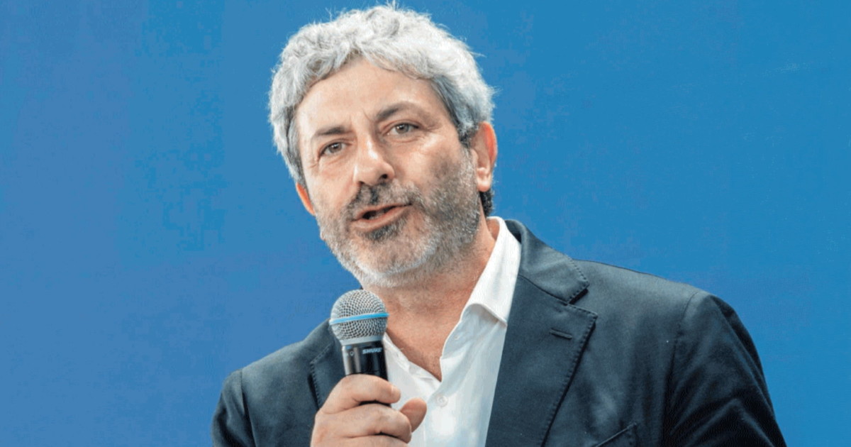 roberto fico si attacca alla consulta per fermare l autonomia da Liberoquotidiano.it roberto fico si attacca alla consulta per fermare l autonomia
