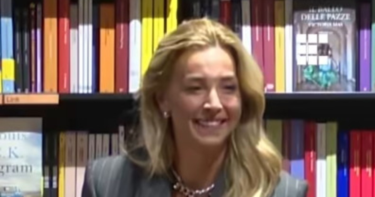 silvia salis risate e vergogna cosa notano quando parla degli elettori di meloni da Liberoquotidiano.it silvia salis risate e vergogna cosa notano quando parla degli elettori di meloni