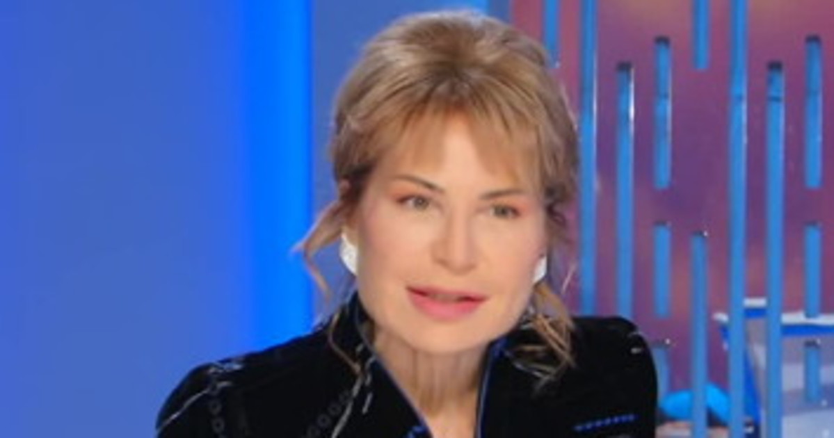 lilli gruber ha un sondaggio in mano momento giusto si scatena il panico a sinistra da Liberoquotidiano.it lilli gruber ha un sondaggio in mano momento giusto si scatena il panico a sinistra