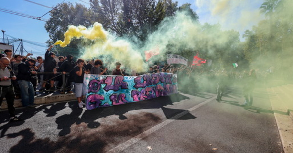le proteste degli studenti solo sciape imitazioni della rivoluzione del 68 da Liberoquotidiano.it le proteste degli studenti solo sciape imitazioni della rivoluzione del 68