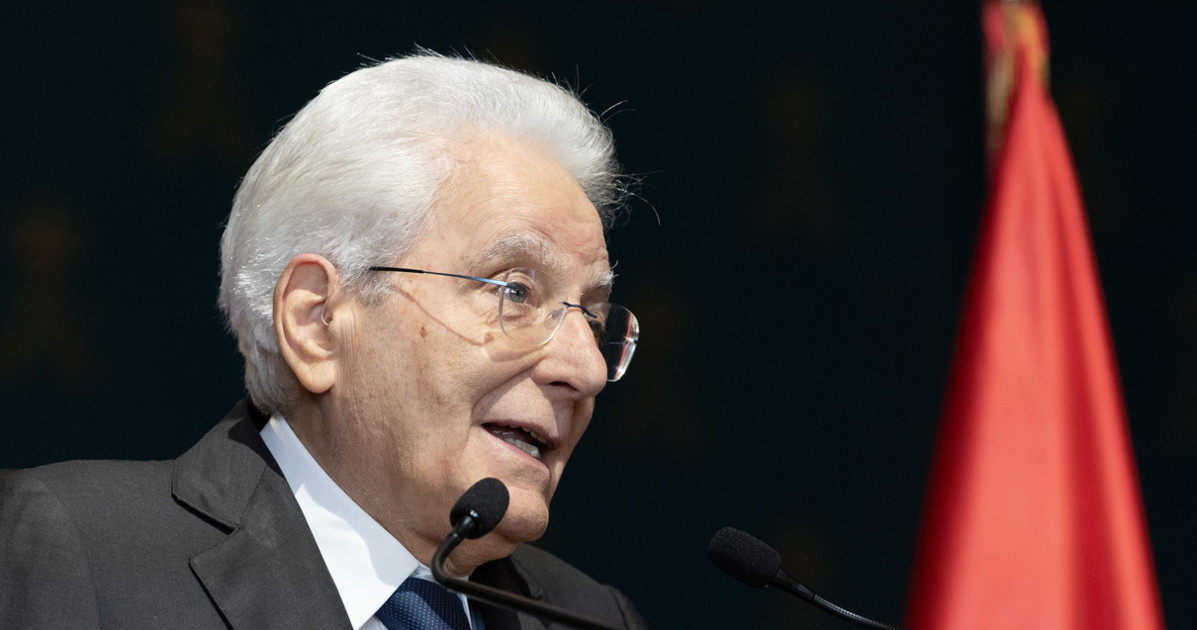 sergio mattarella l appello tempi tumultuosi ai giovani non ci si pu242 rivolgere con indifferenza da Liberoquotidiano.it sergio mattarella l appello tempi tumultuosi ai giovani non ci si pu242 rivolgere con indifferenza