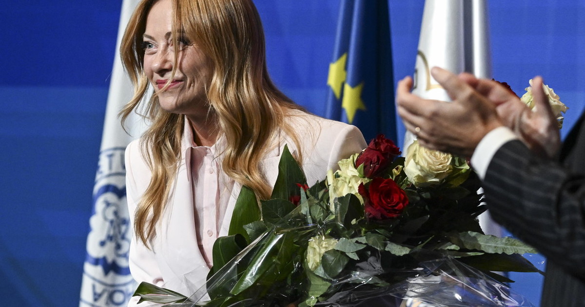 vannacci cala fdi cresce e il centrodestra il sondaggio bomba da Liberoquotidiano.it vannacci cala fdi cresce e il centrodestra il sondaggio bomba