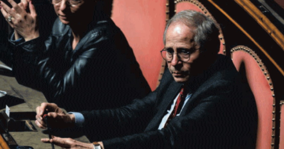 dal covid al comunismo crisanti va in rifondazione da Liberoquotidiano.it dal covid al comunismo crisanti va in rifondazione