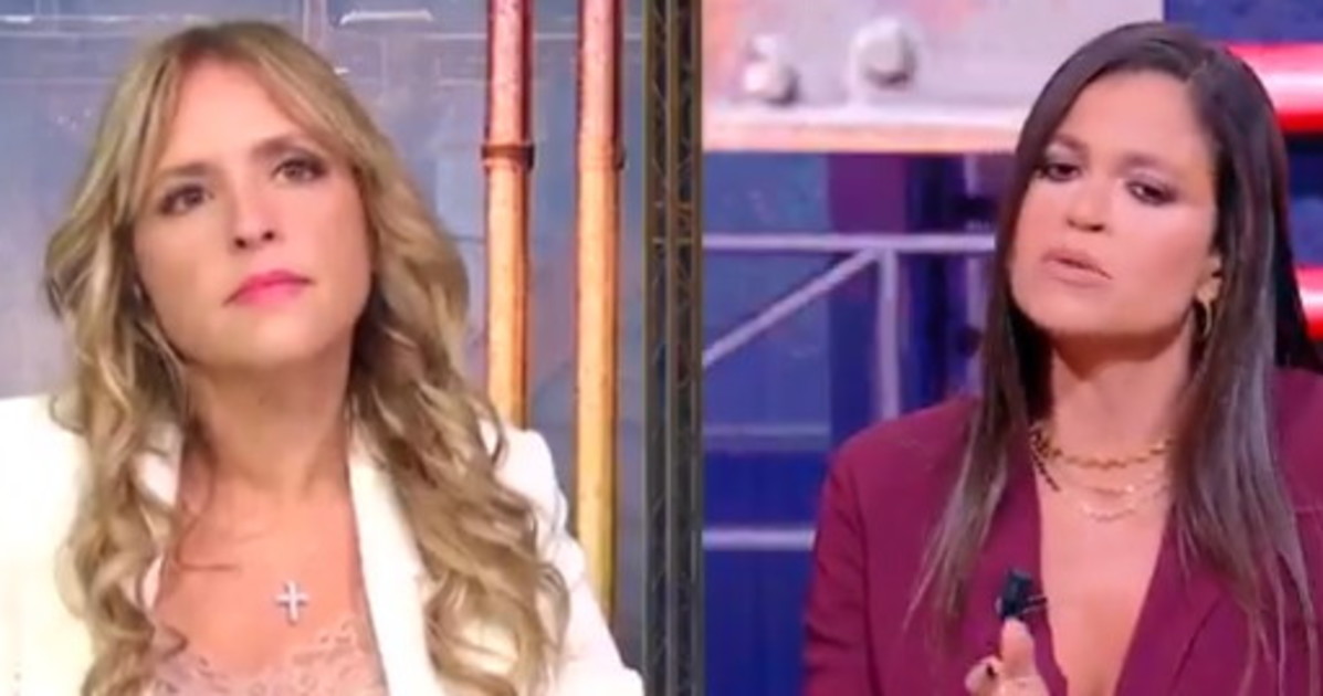 veronica gentili parla occhio a silvia sardone come la smonta con un gesto da Liberoquotidiano.it veronica gentili parla occhio a silvia sardone come la smonta con un gesto