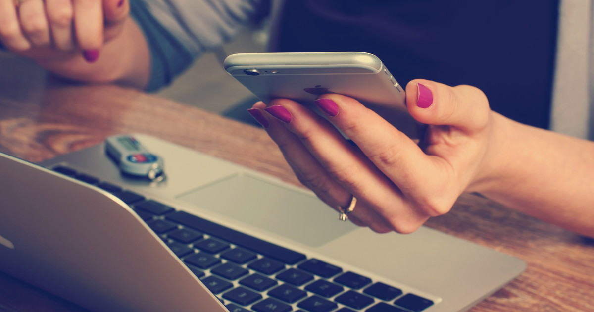 vede dal cellulare i ladri che si intrufolano a casa sua per loro finisce malissimo da Liberoquotidiano.it vede dal cellulare i ladri che si intrufolano a casa sua per loro finisce malissimo